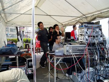 2011-10-8-radio-matsuri-2.jpg