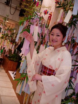 2011-7-7-yukata-naomi-3.jpg